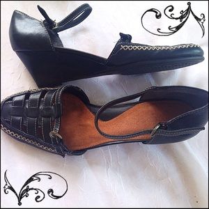 Vintage  Aerosols Leather Comfort Wedges size 8